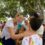 El cariño del pueblo se construye caminando sus calles: Naomi Peniche fortalece el diálogo con familias de Mérida